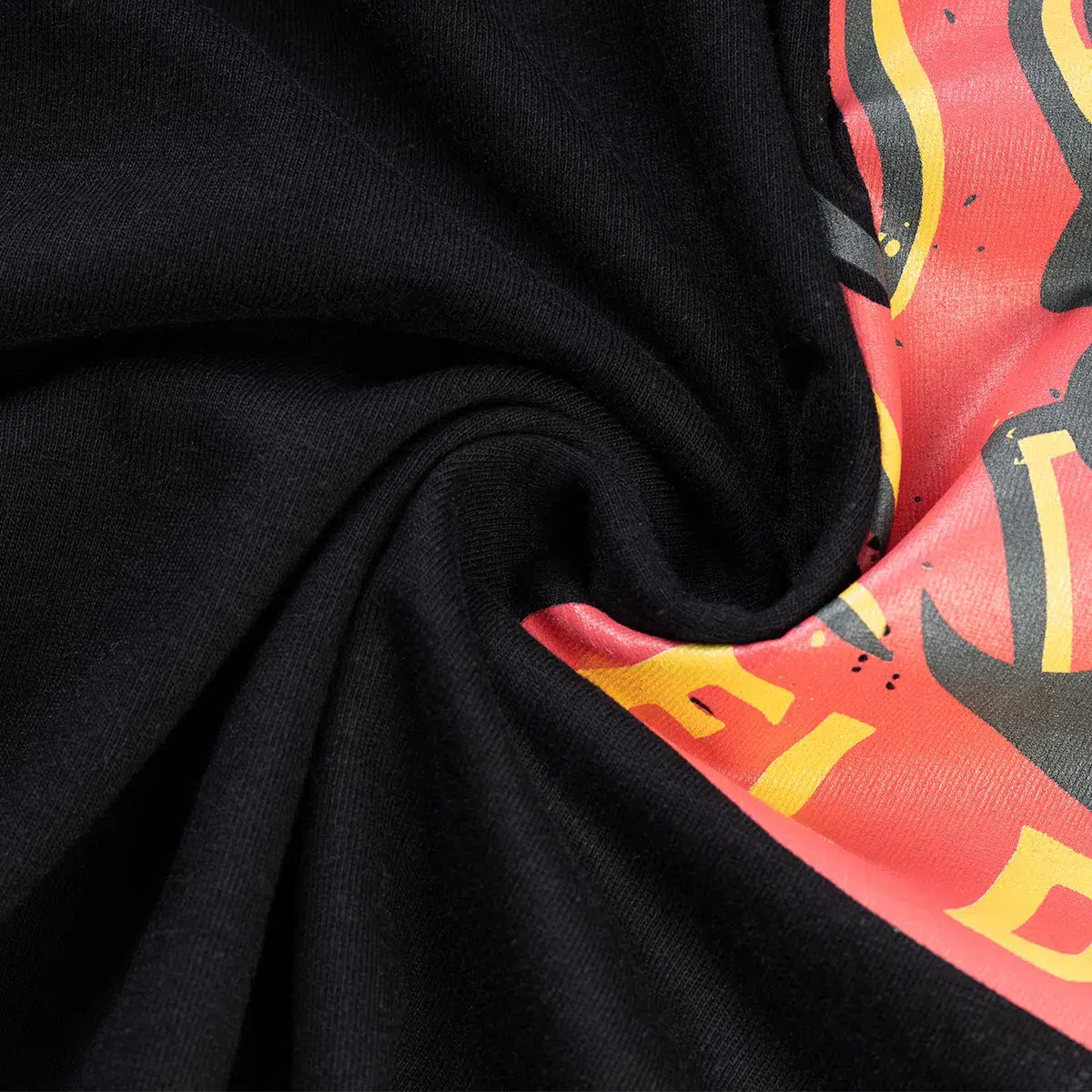 1068982-call-of-duty-vanguard-shirt-devil-black-fabric