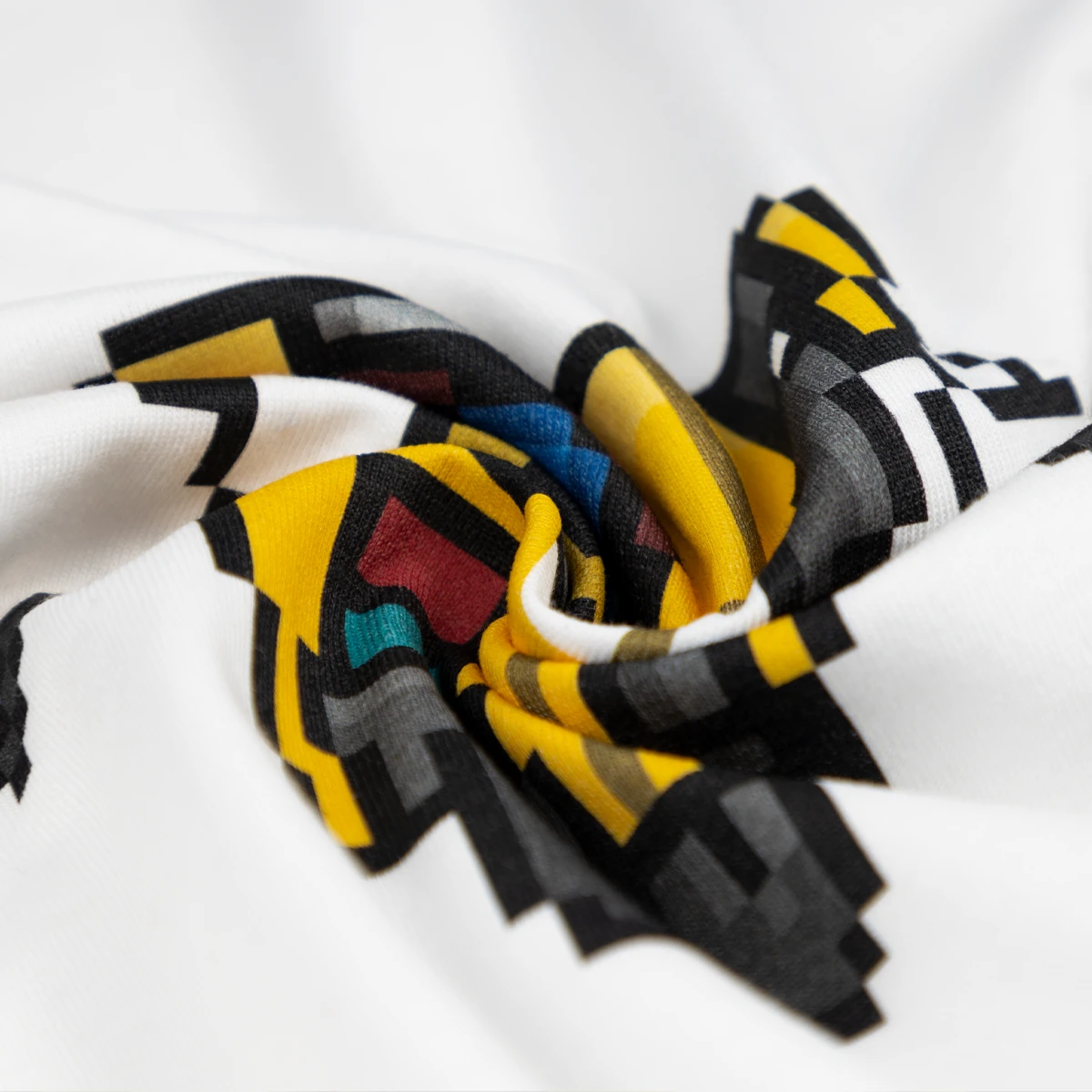Borderlands Raglan T-Shirt “Claptrap Pixel Art” S Borderlands Raglan T-Shirt “Claptrap Pixel Art” S