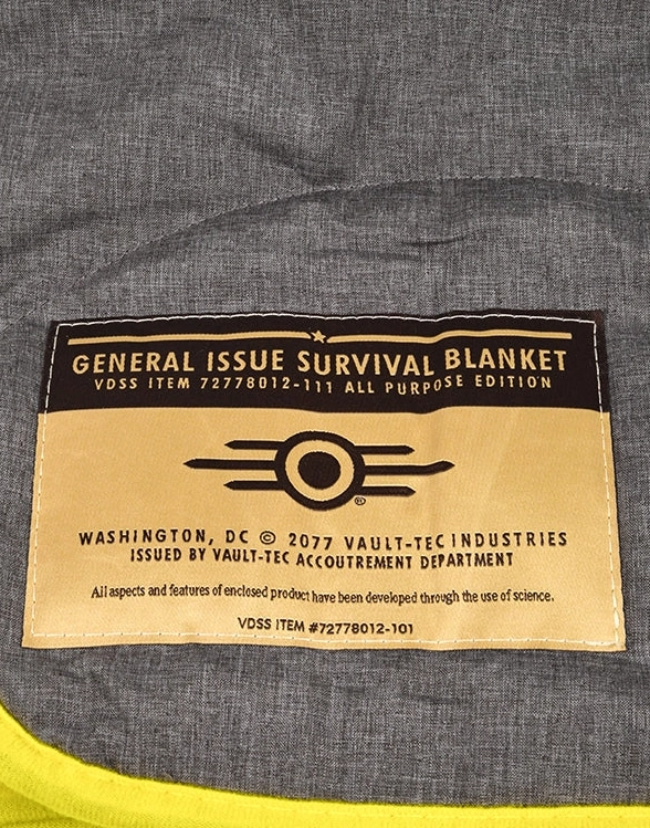 Fallout Vault-Tec "General Issue Survival" Decke Fallout Vault-Tec "General Issue Survival" Decke