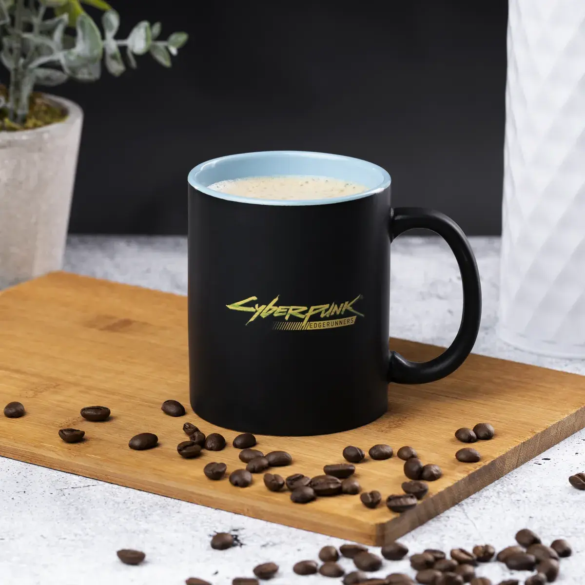 Cyberpunk Edgerunners Tasse “Rebecca” Cyberpunk Edgerunners Tasse “Rebecca”