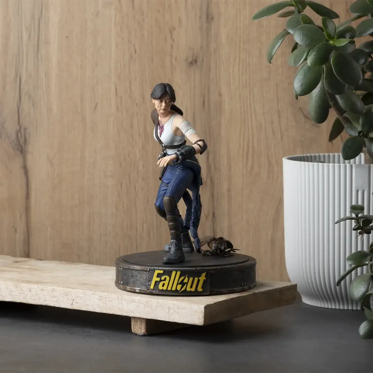 Fallout Lucy Figure Fallout Lucy Figure