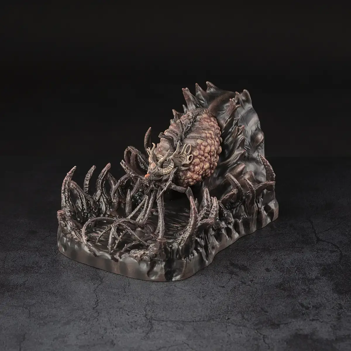 Dolmen Figurine - Queen Caniptei