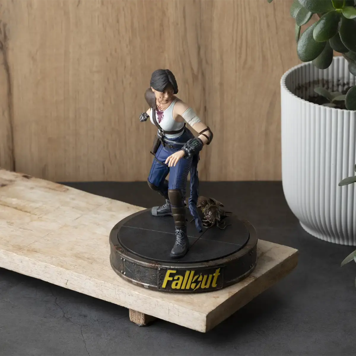 Fallout Lucy Figure Fallout Lucy Figure