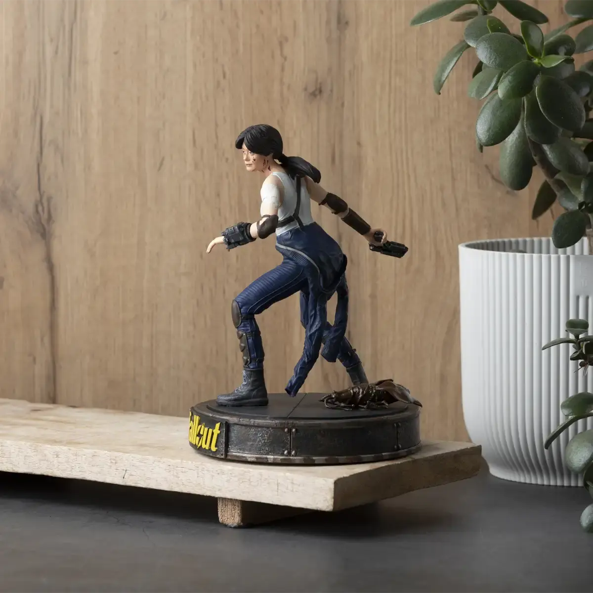Fallout Lucy Figure Fallout Lucy Figure