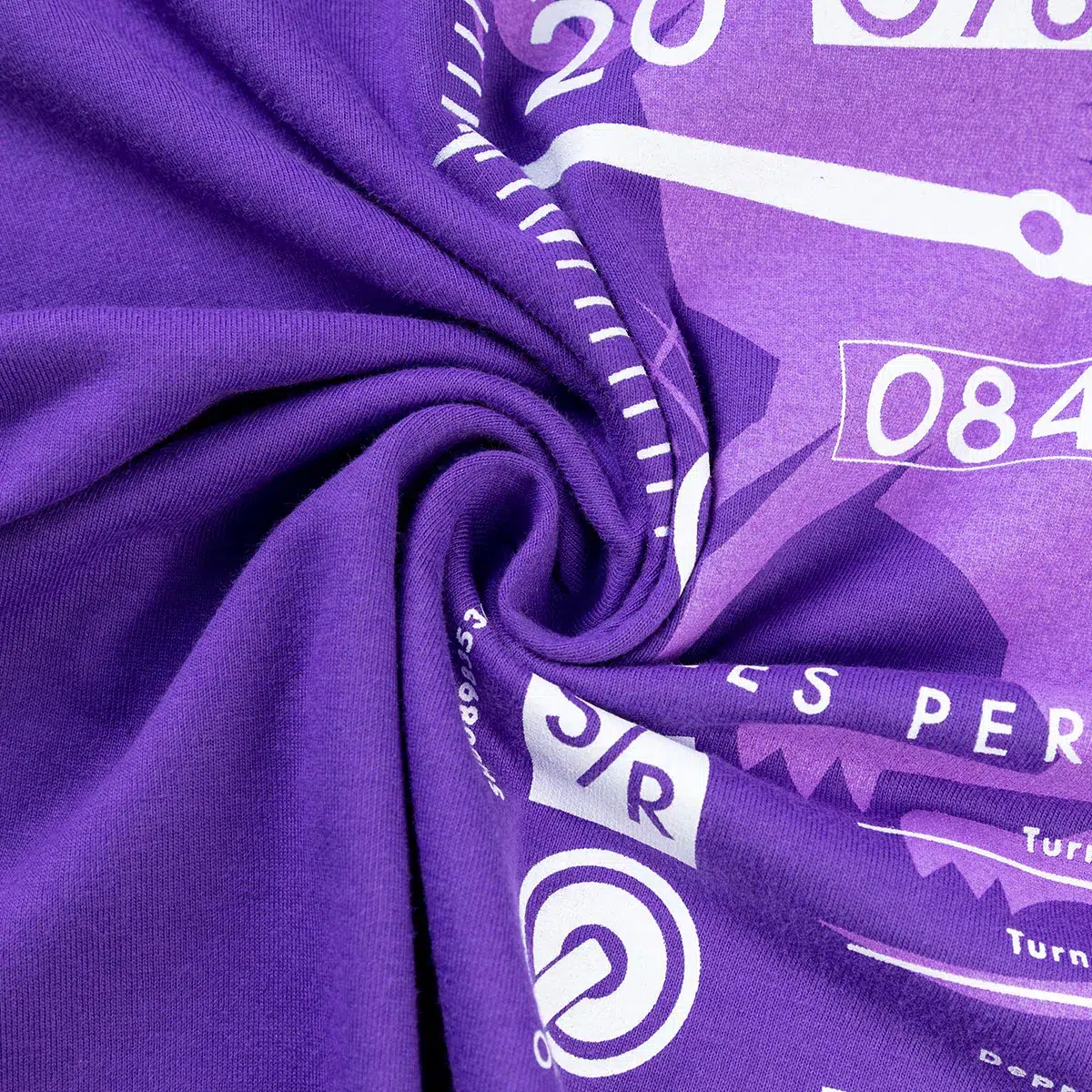 1068977-call-of-duty-vanguard-shirt-rats-and-dials-purple-fabric