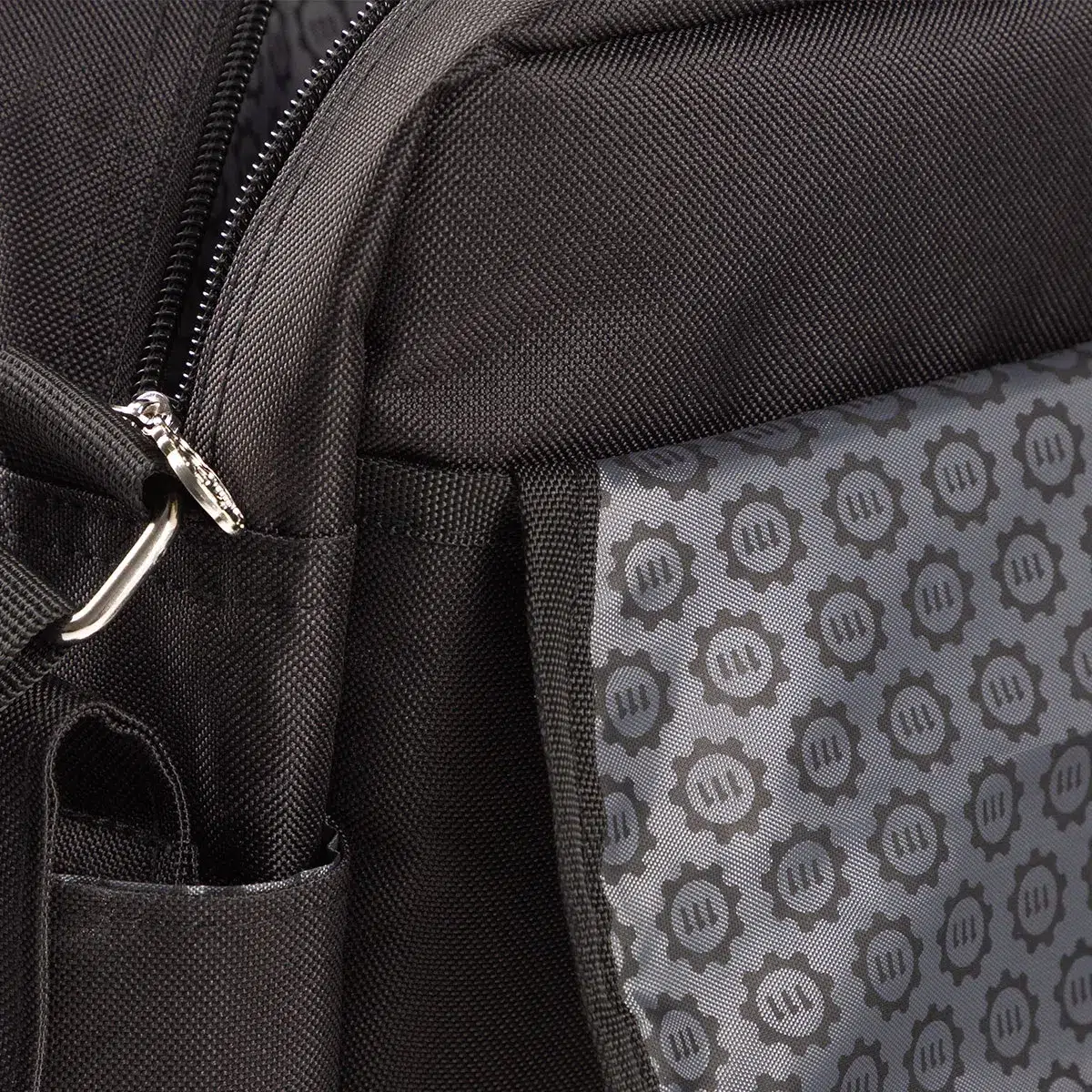 1068570-fallout-messenger-bag-vault-tec-fabric