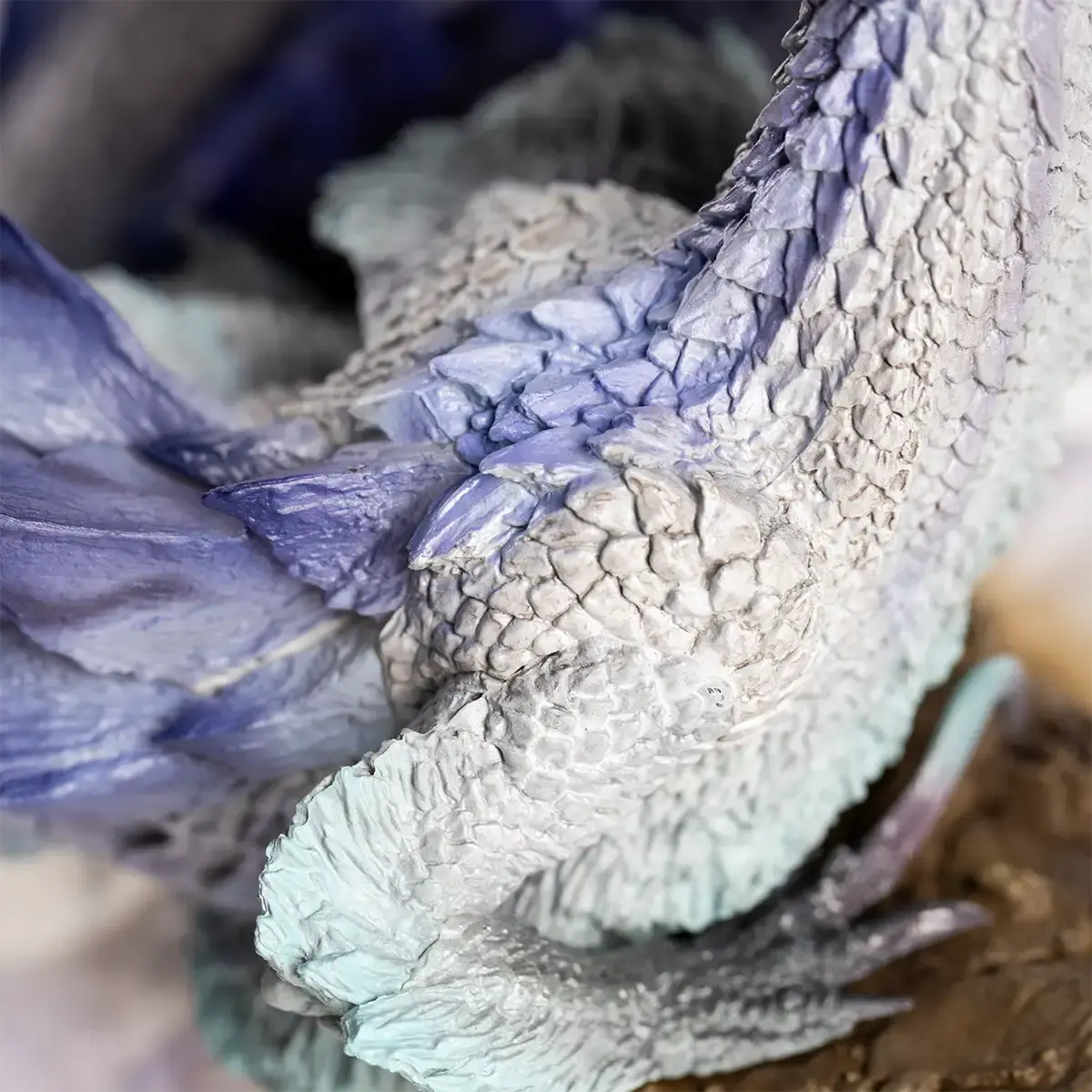 Monster Hunter Statue Creator's Model "Violet Mizutsune"