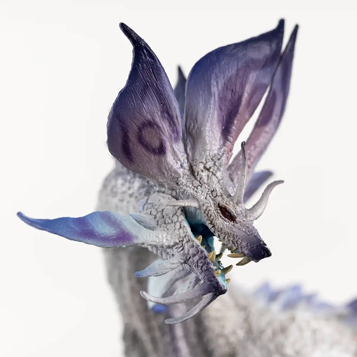 Monster Hunter Statue Creator's Model "Violet Mizutsune" Image 5