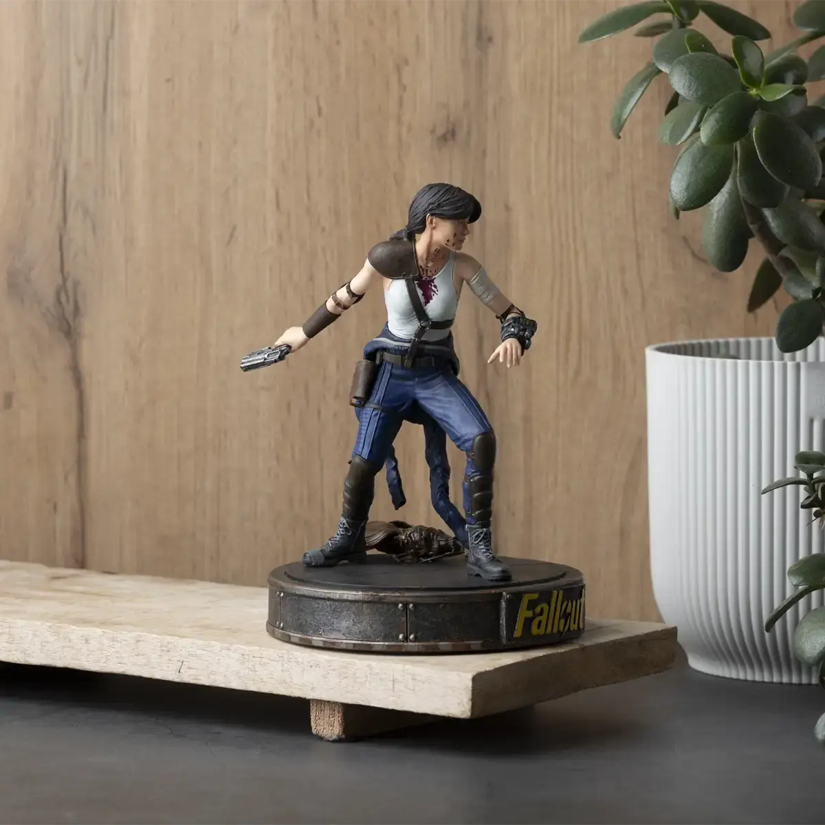 Fallout Lucy Figure Fallout Lucy Figure