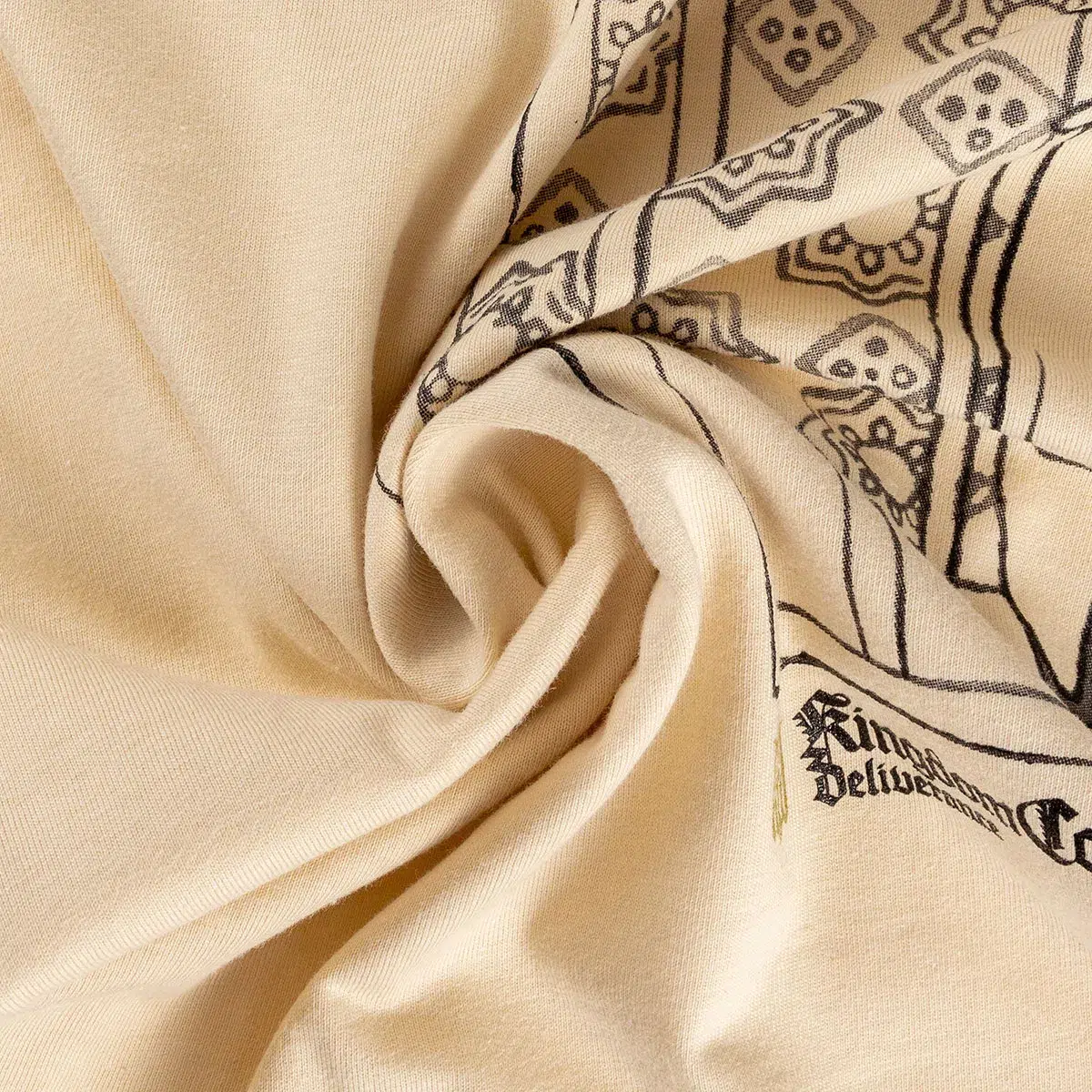 1067266-kingdom-come-deliverance-shirt-medieval-art-creme-detail